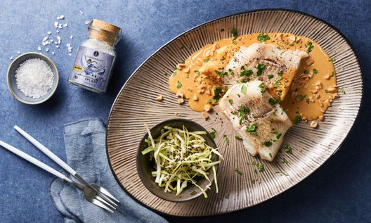 Asiatischer Fisch mit Erdnusssoße