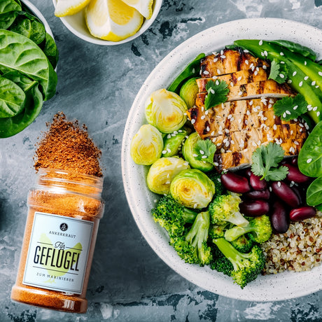 Für Geflügel neben Hähnchen mit Gemüse