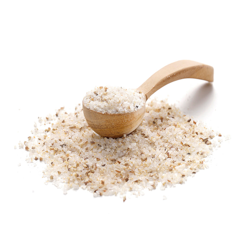 Aioli Gewürzmischung von Ankerkraut als Häufchen auf einem Gewürzlöffel.