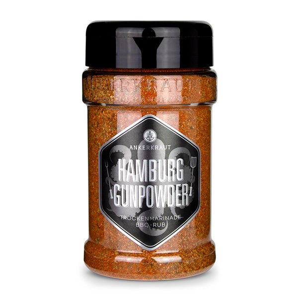 Ankerkraut Hamburg Gunpowder im Gewürzstreuer vor weißem Hintergrund.