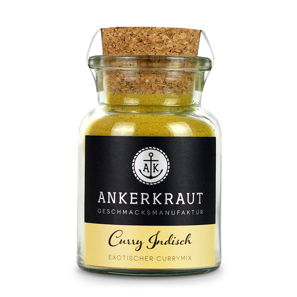 Indisches Curry Gewürz von Ankerkraut im Korkenglas auf weißem Hintergrund.