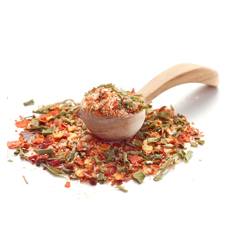 Ankerkraut Rührei Gewürz scharf als Häufchen auf einem Gewürzlöffel.